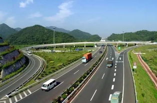 四公司中標(biāo)廣西河池至百色高速公路NO.D路面工程